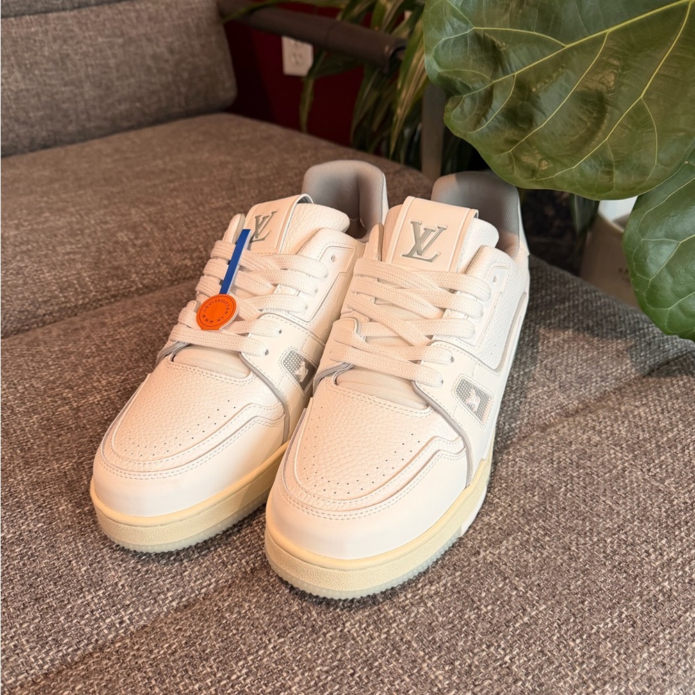 Louis Vuitton Men's White Sneakers - Picture 2 of 5